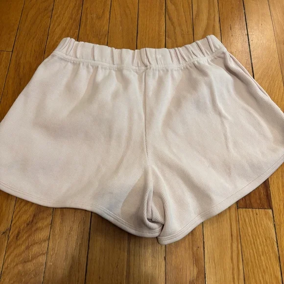 Brandy Melville John Galt Shorts - Picture 4 of 5